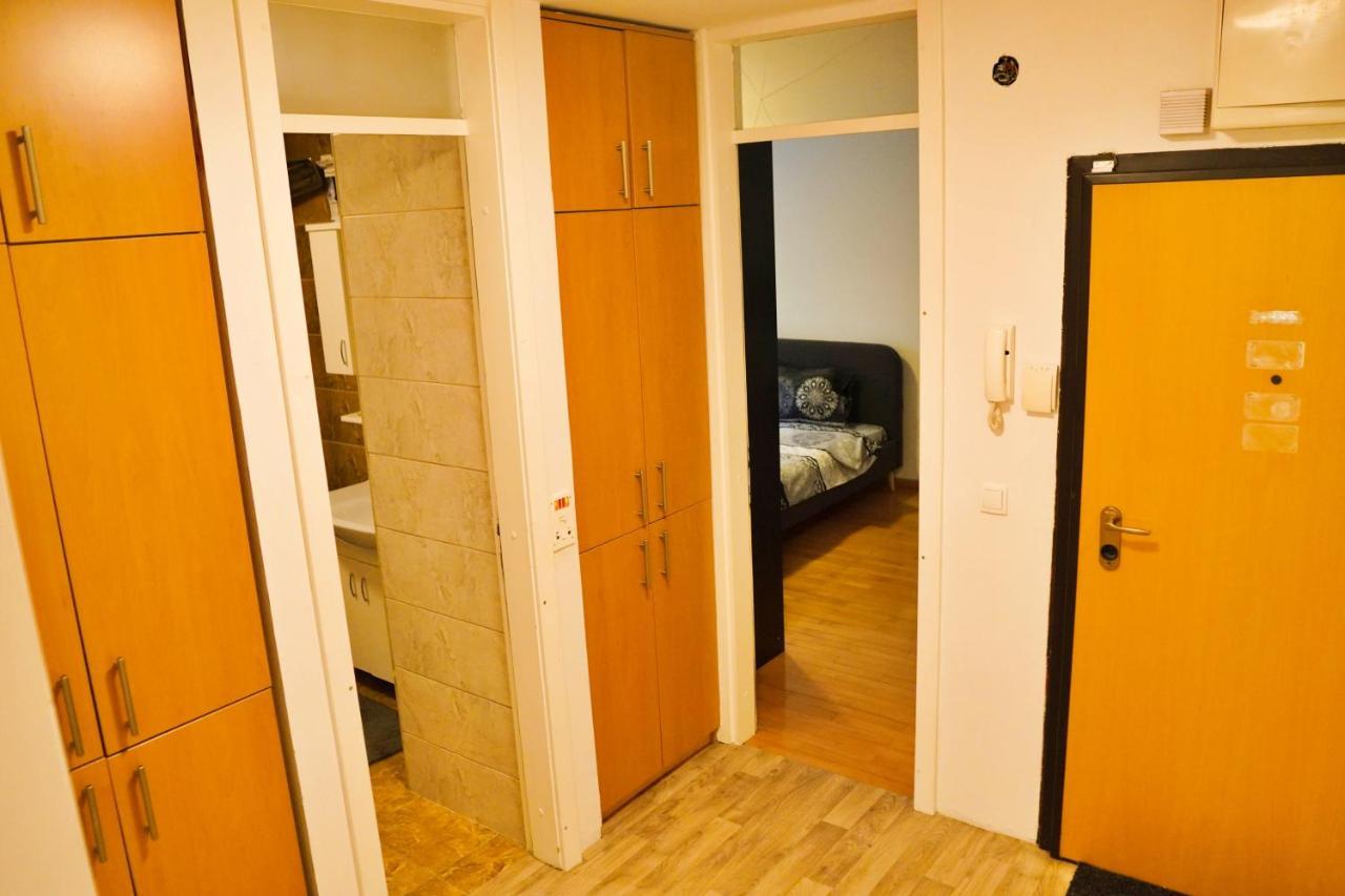 City Center Grand Apartment - Three-Bedroom, Free Parking Sarajevo Exterior foto