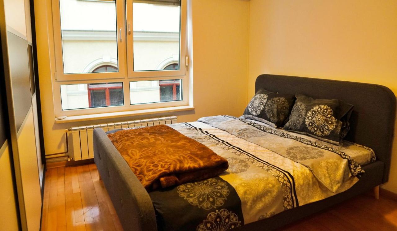 City Center Grand Apartment - Three-Bedroom, Free Parking Sarajevo Exterior foto